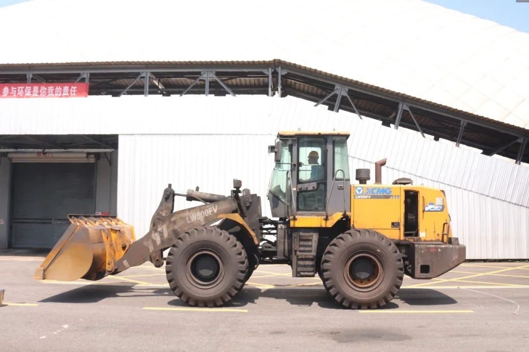 以赛促学练“精兵” ——304永利官网网址集团举办装载车司机技术比武大赛